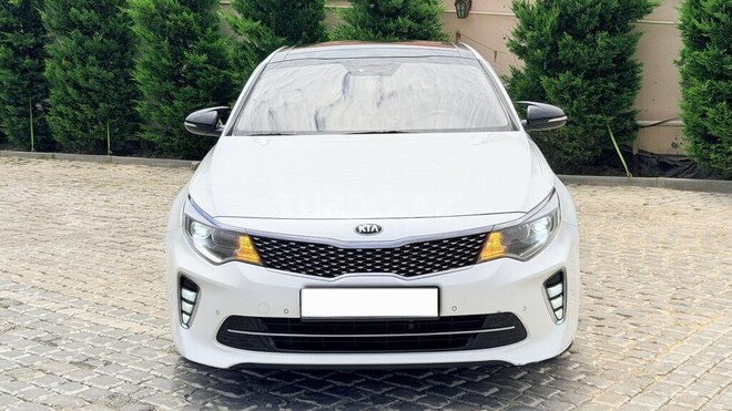 Kia K5-3