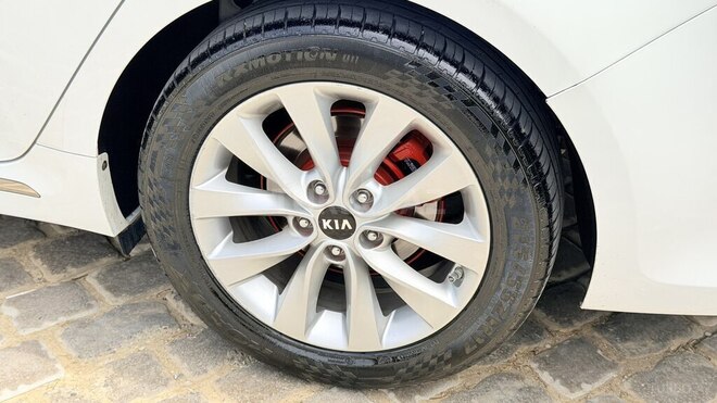 Kia K5-9