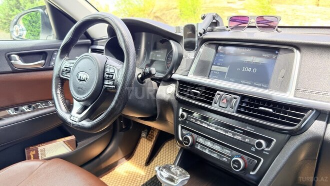 Kia K5-14