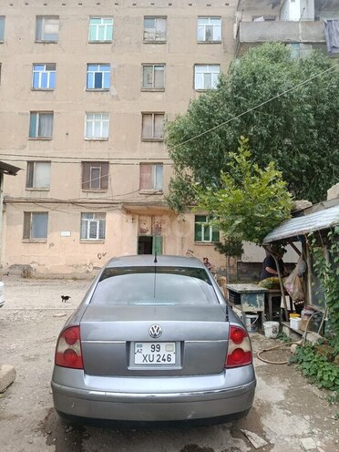 Volkswagen Passat-4