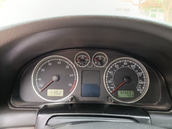 Volkswagen Passat-10