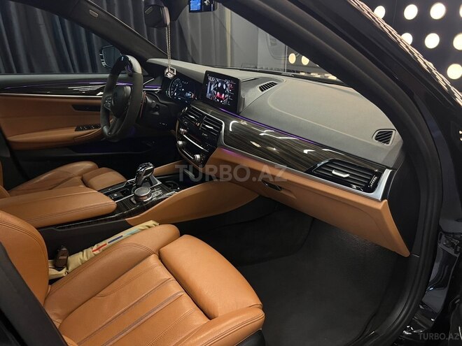 BMW 530-11