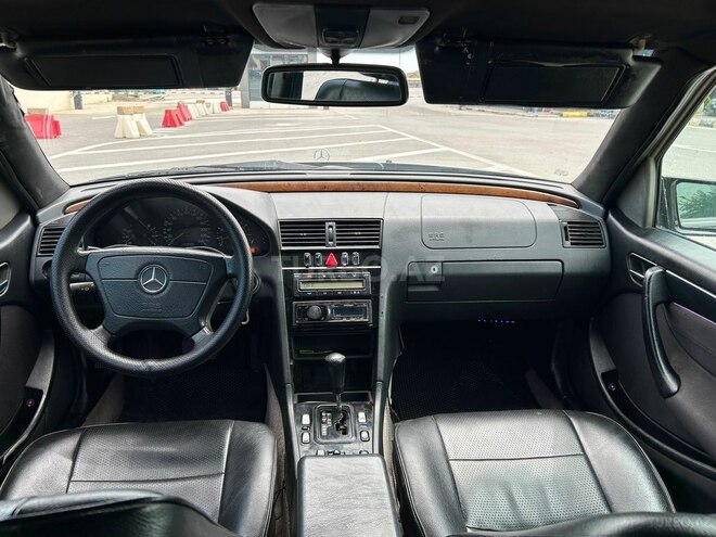 Mercedes C 220-6