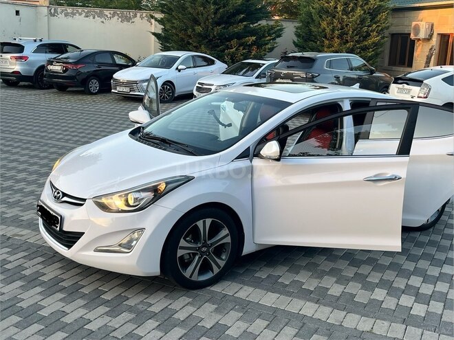 Hyundai Avante-11