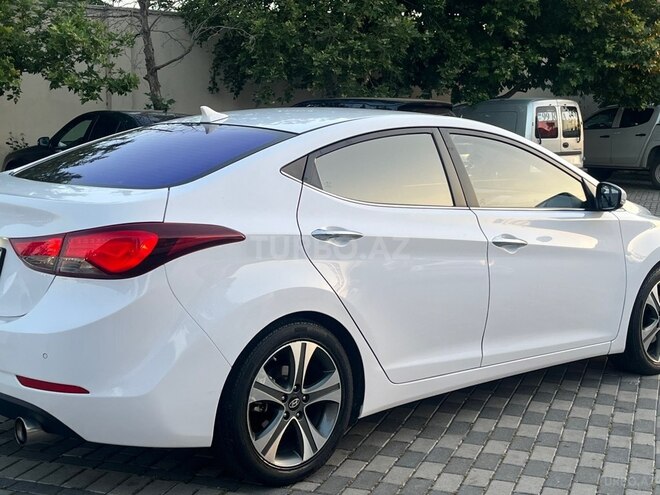 Hyundai Avante-17