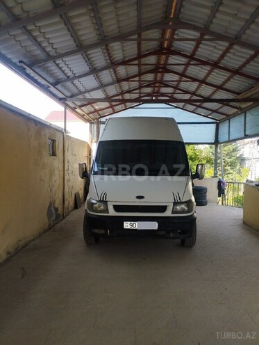 Ford Transit-1