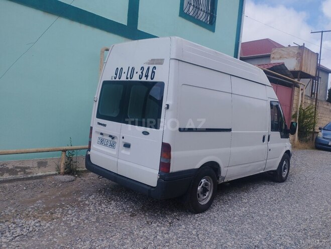 Ford Transit-5