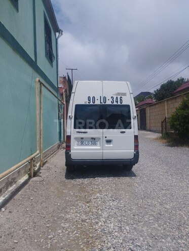 Ford Transit-2