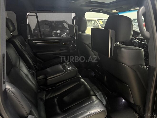 Lexus LX 570-11