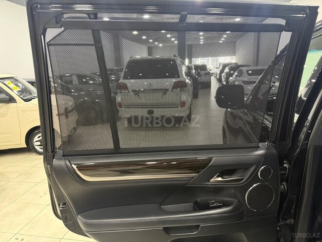 Lexus LX 570-12