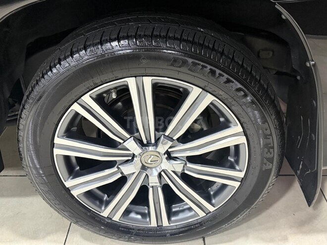 Lexus LX 570-13