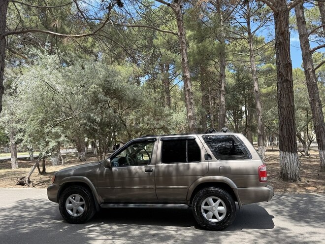 Nissan Pathfinder-5