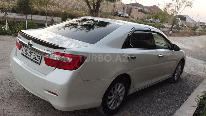 Toyota Camry-6