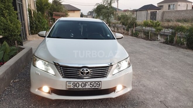 Toyota Camry-3