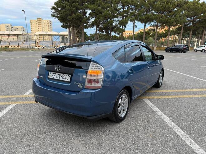 Toyota Prius-3