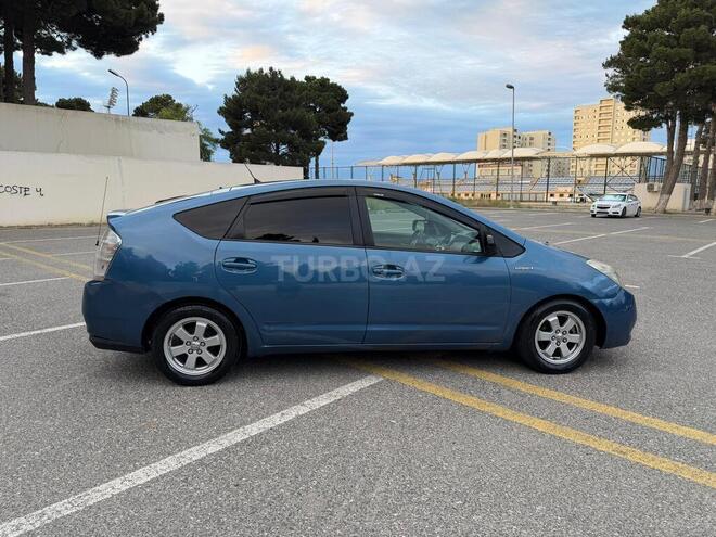 Toyota Prius-10