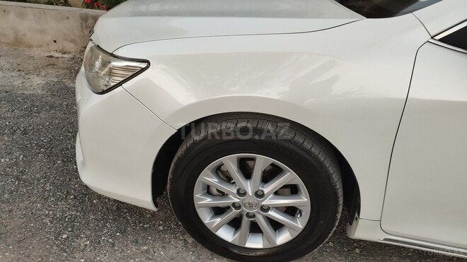 Toyota Camry-7