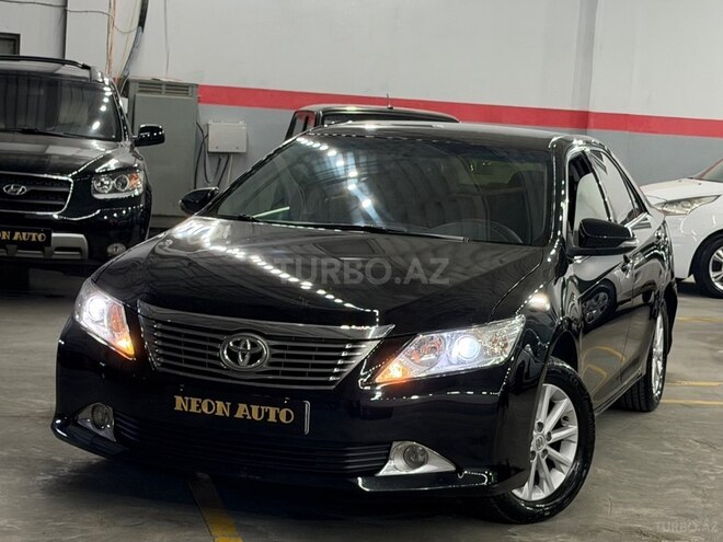 Toyota Camry-1