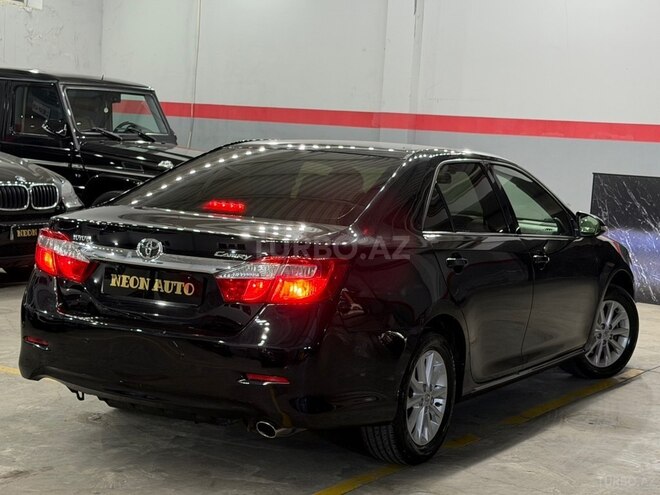 Toyota Camry-6