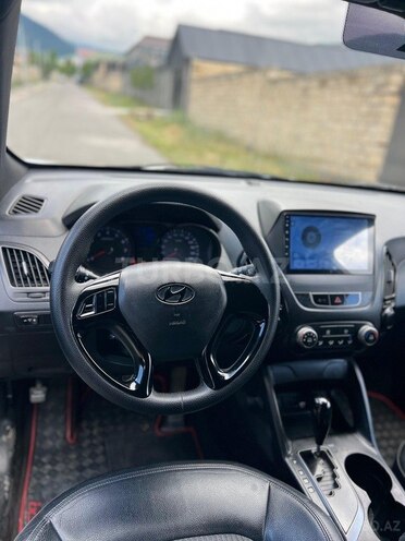 Hyundai ix35-13