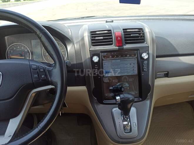 Honda CR-V-11