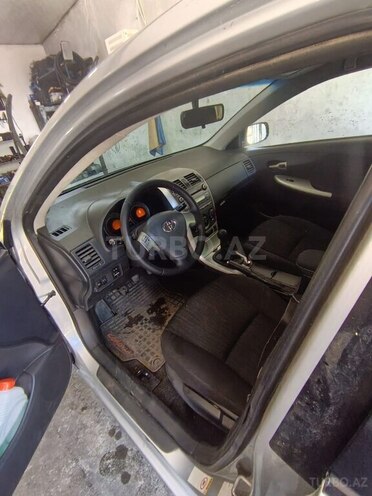 Toyota Corolla-6