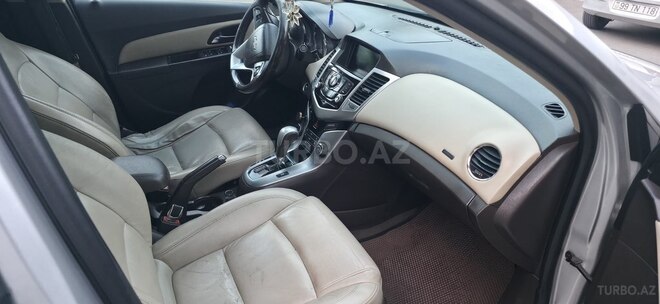 Chevrolet Cruze-2
