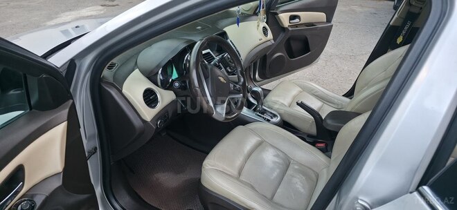 Chevrolet Cruze-9
