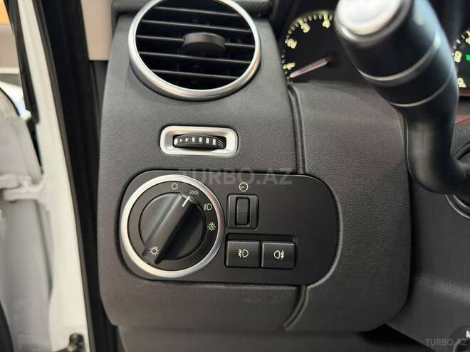 Land Rover Discovery-20
