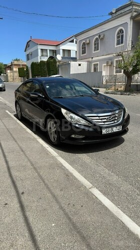Hyundai Sonata-4