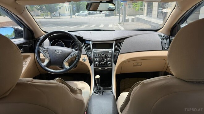 Hyundai Sonata-3