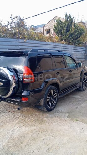 Toyota Land Cruiser Prado-7