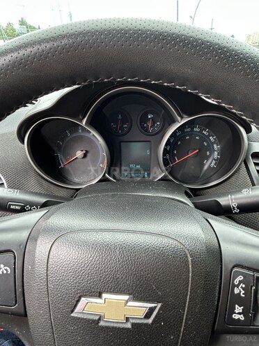 Chevrolet Cruze-15