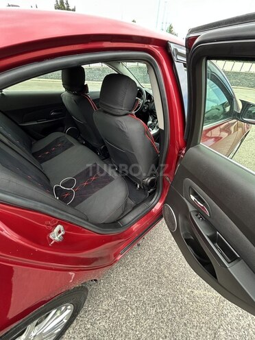 Chevrolet Cruze-17