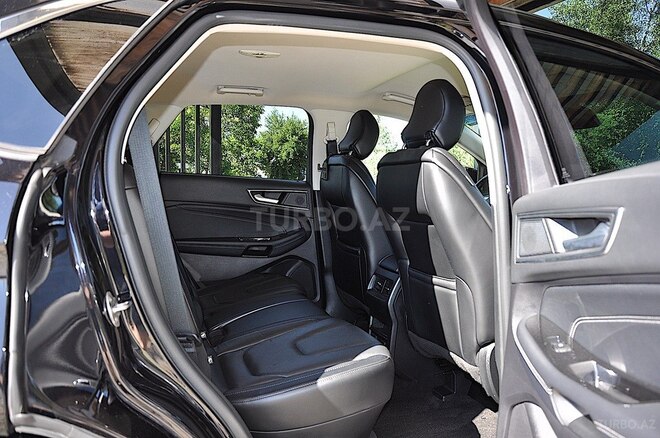 Ford Edge-18