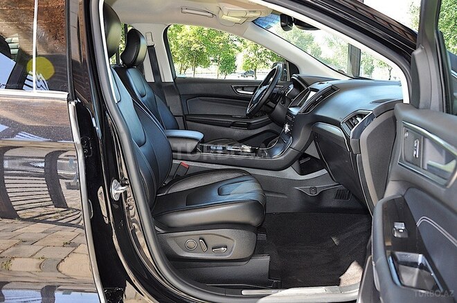 Ford Edge-21