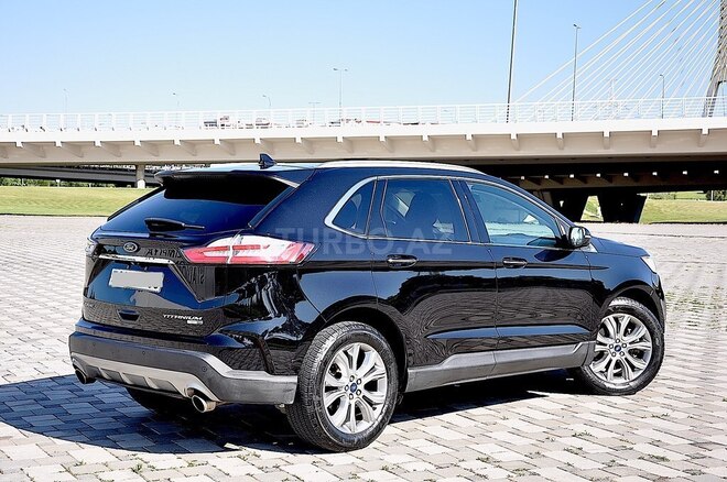 Ford Edge-12