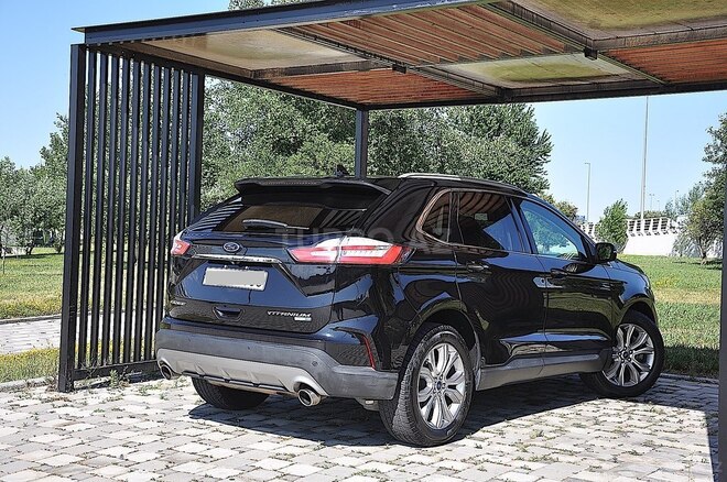 Ford Edge-8