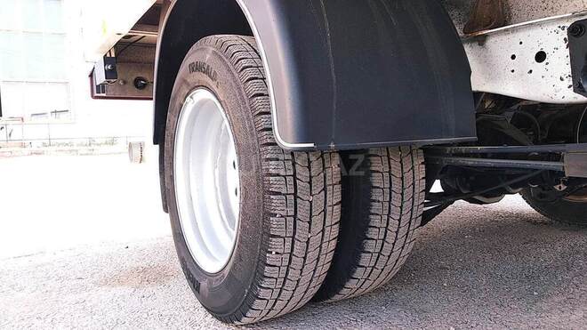 Ford Transit-13