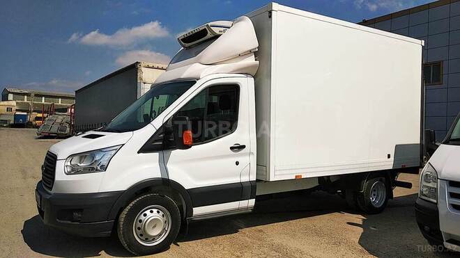 Ford Transit-3