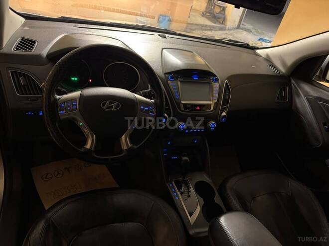 Hyundai ix35-6