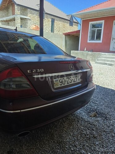 Mercedes E 230-6