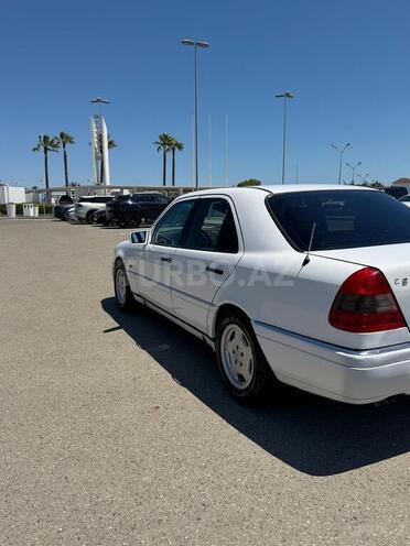Mercedes C 280-7
