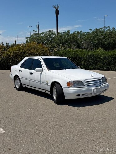 Mercedes C 280-4