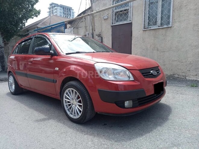 Kia Rio-5