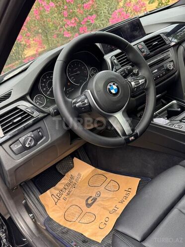 BMW 330-2