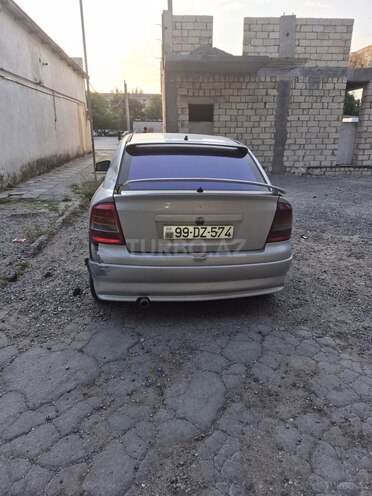 Opel Astra-2
