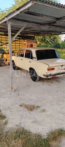 LADA (VAZ) 21011-16