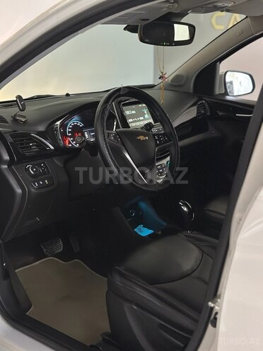 Chevrolet Spark-21