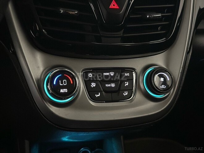 Chevrolet Spark-24